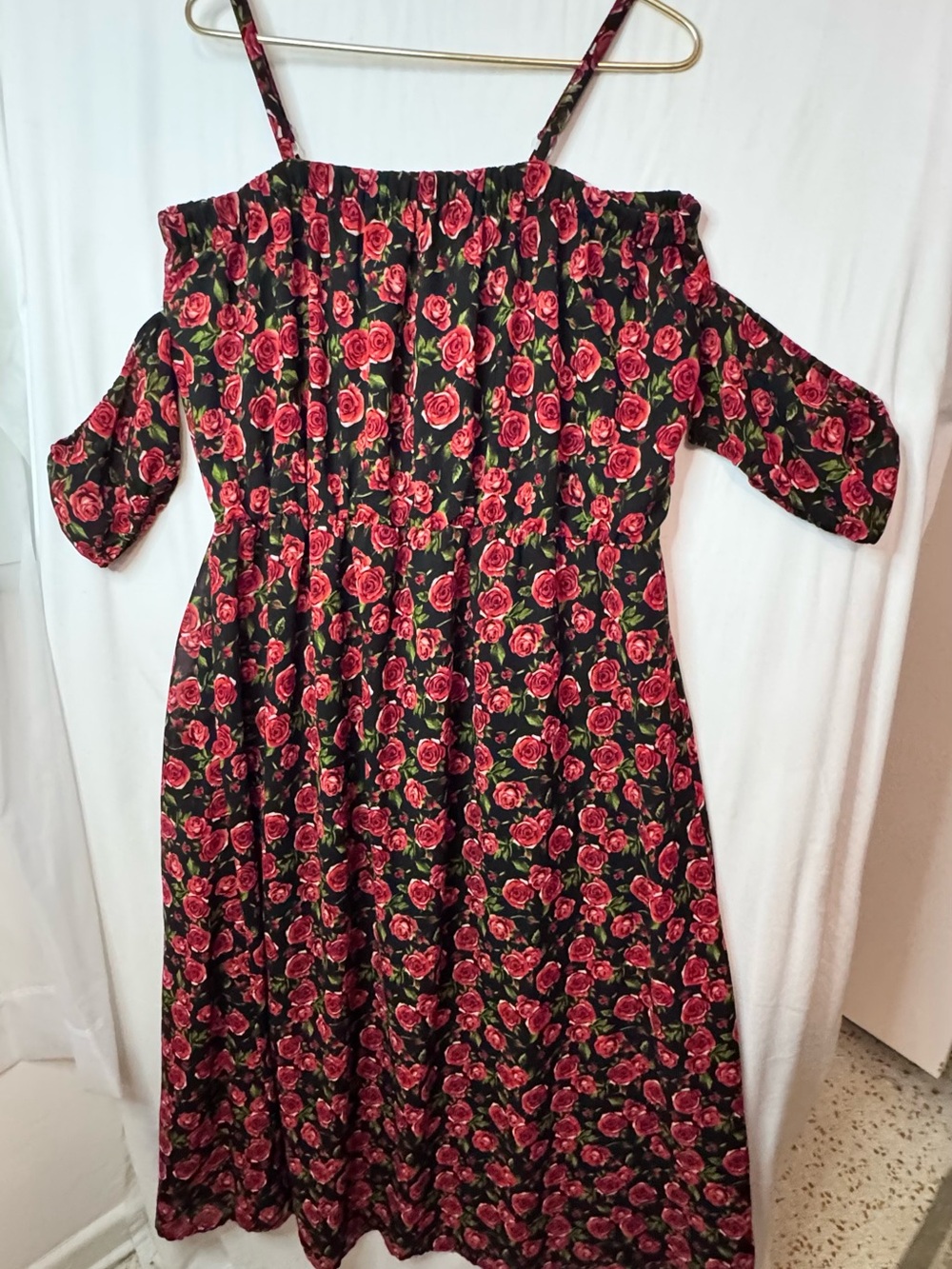 Cold-Shoulder Floral Maxi Dress in Black and Red